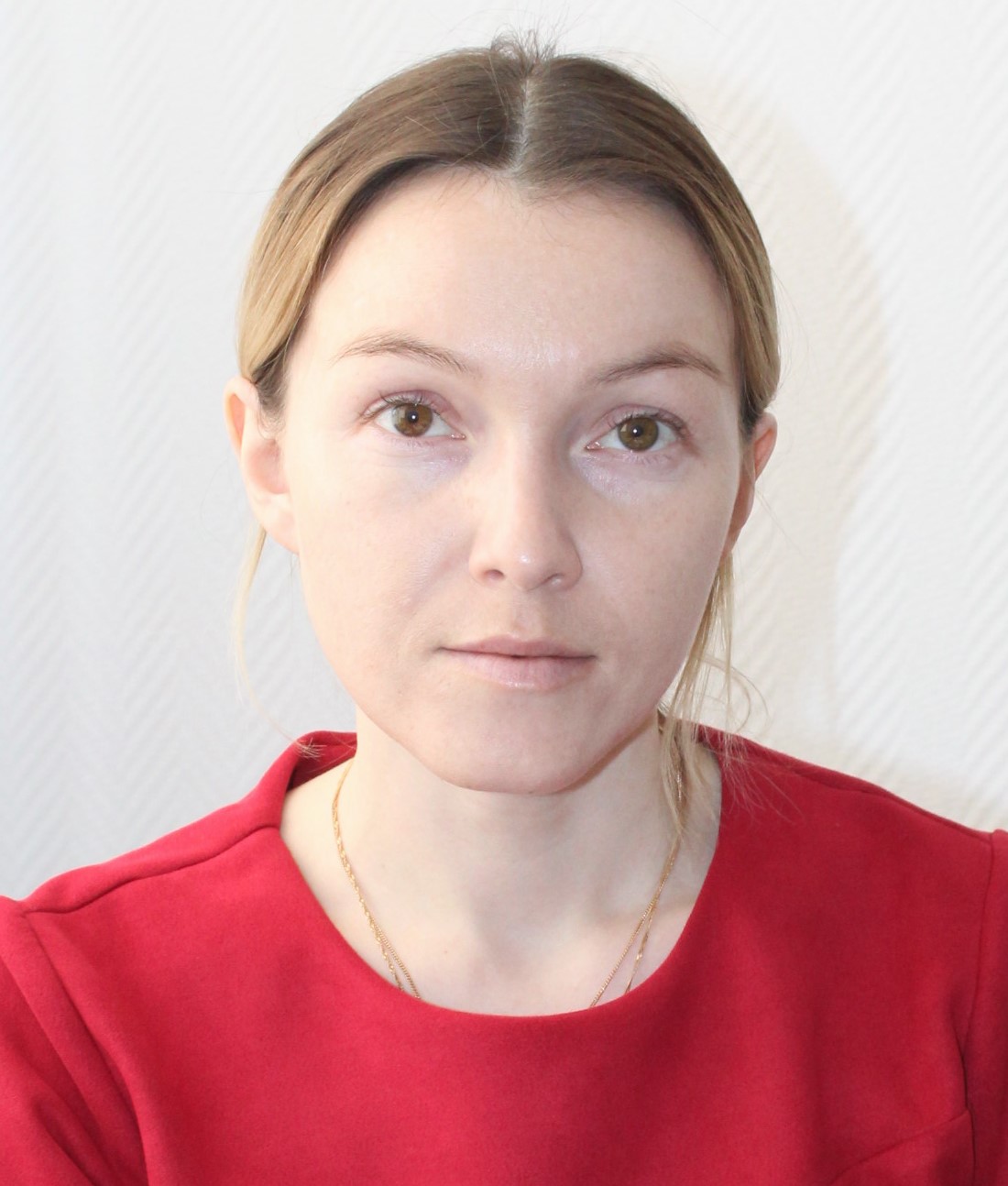 Колосова Линда Васильевна  — Заместитель директора по УПР